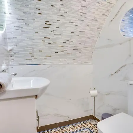 Victorian House City Centre * Dublin